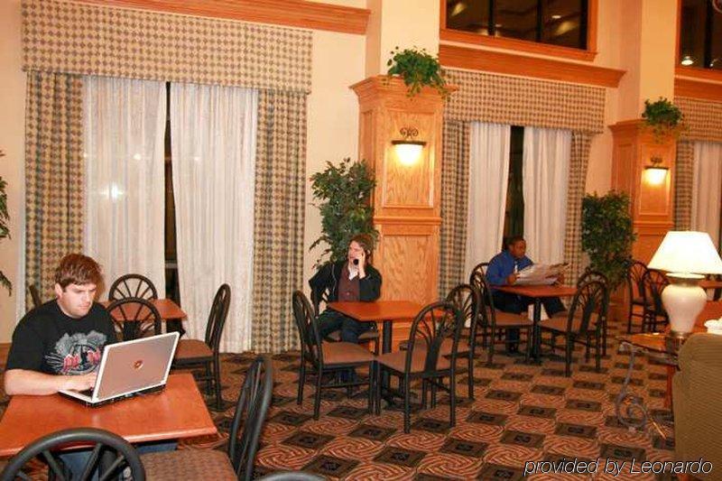 Hampton Inn & Suites Nacogdoches Restoran gambar